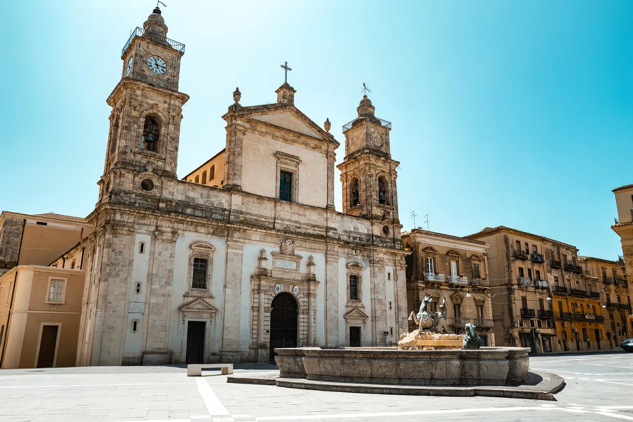 Cattedrale di Santa Maria La Nova