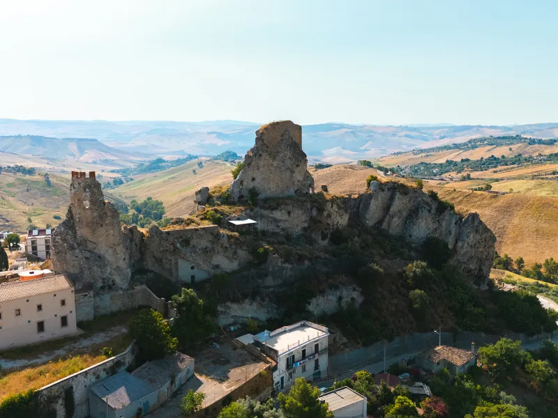 Castello di Pietrarossa