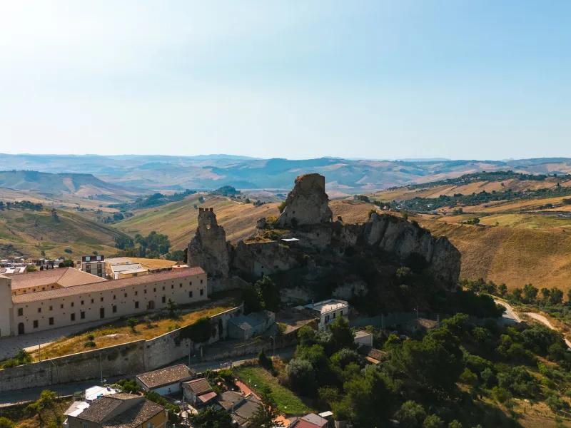 Castello di Pietrarossa
