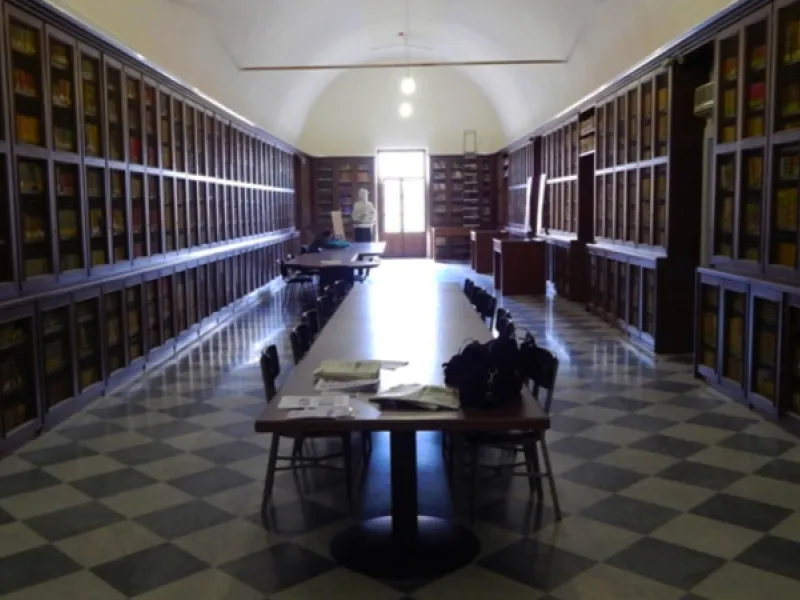 Former Jesuit College – Municipal Library