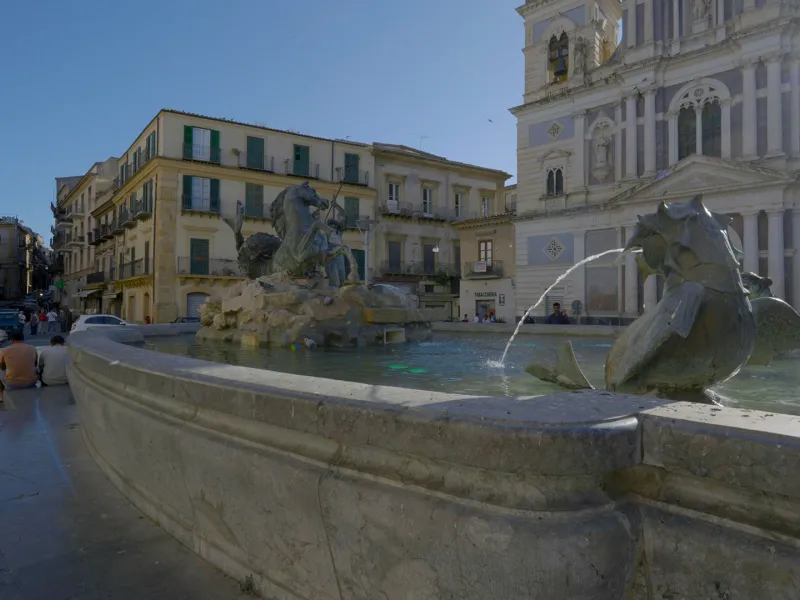Fontana del Tritone