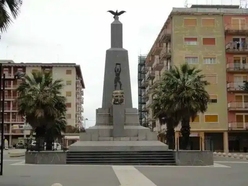 Monumento ai Caduti di tutte le Guerre