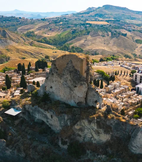 Castello di Pietrarossa